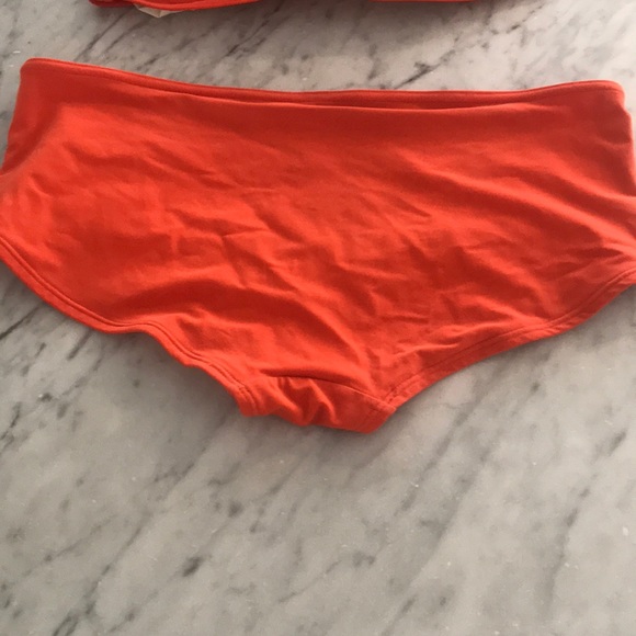 Retro inspired 2 piece bathing suit - Picture 5 of 5